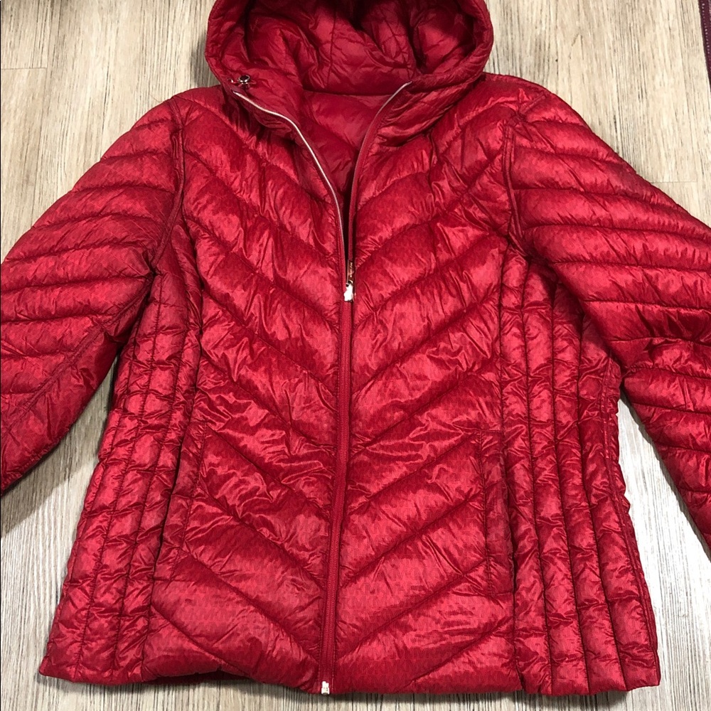 Michael Kors Red lightweight packable Hooded Puff… - image 2